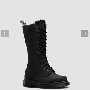Doc martins fur lined boot youth size 3 NWB